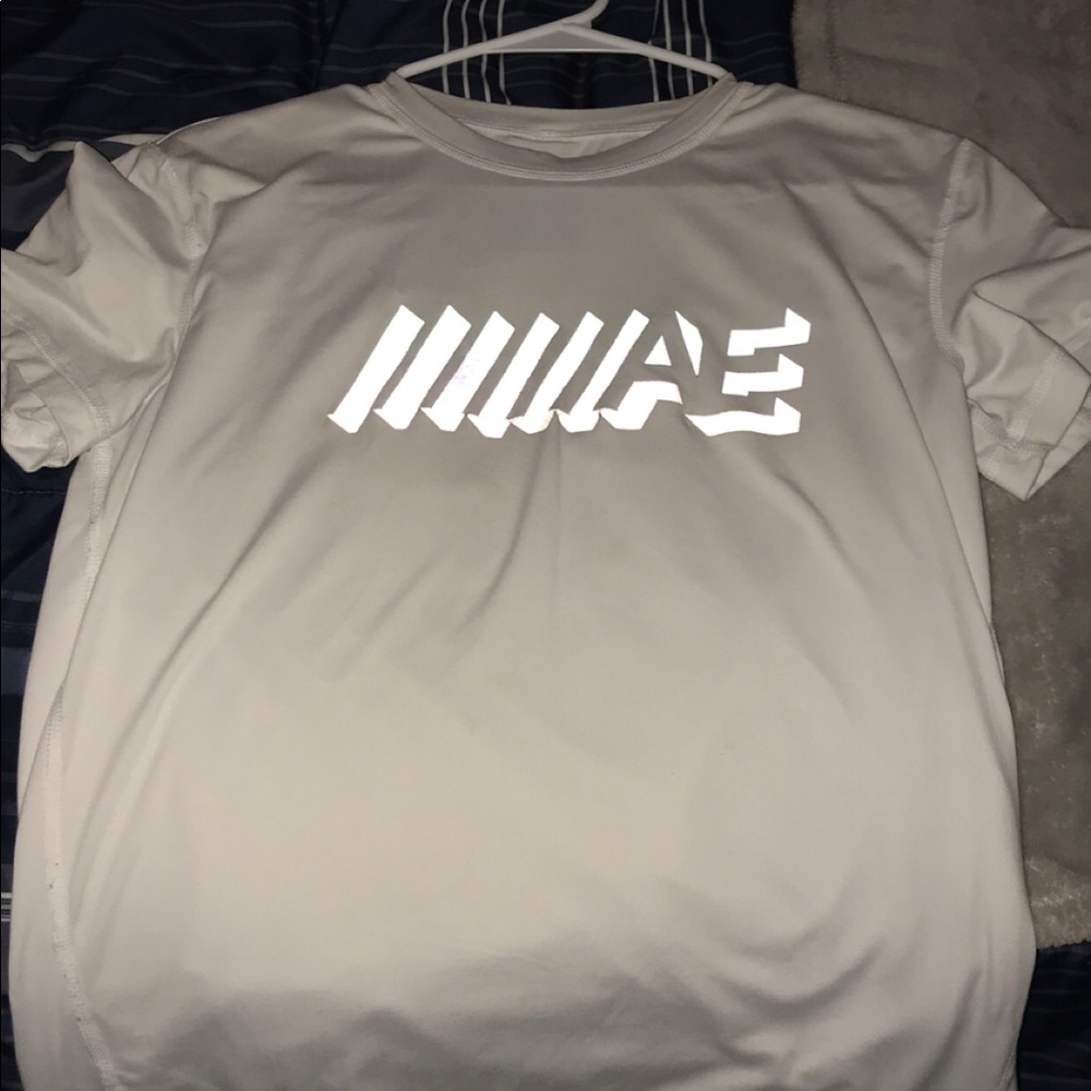 American Eagle Shirt